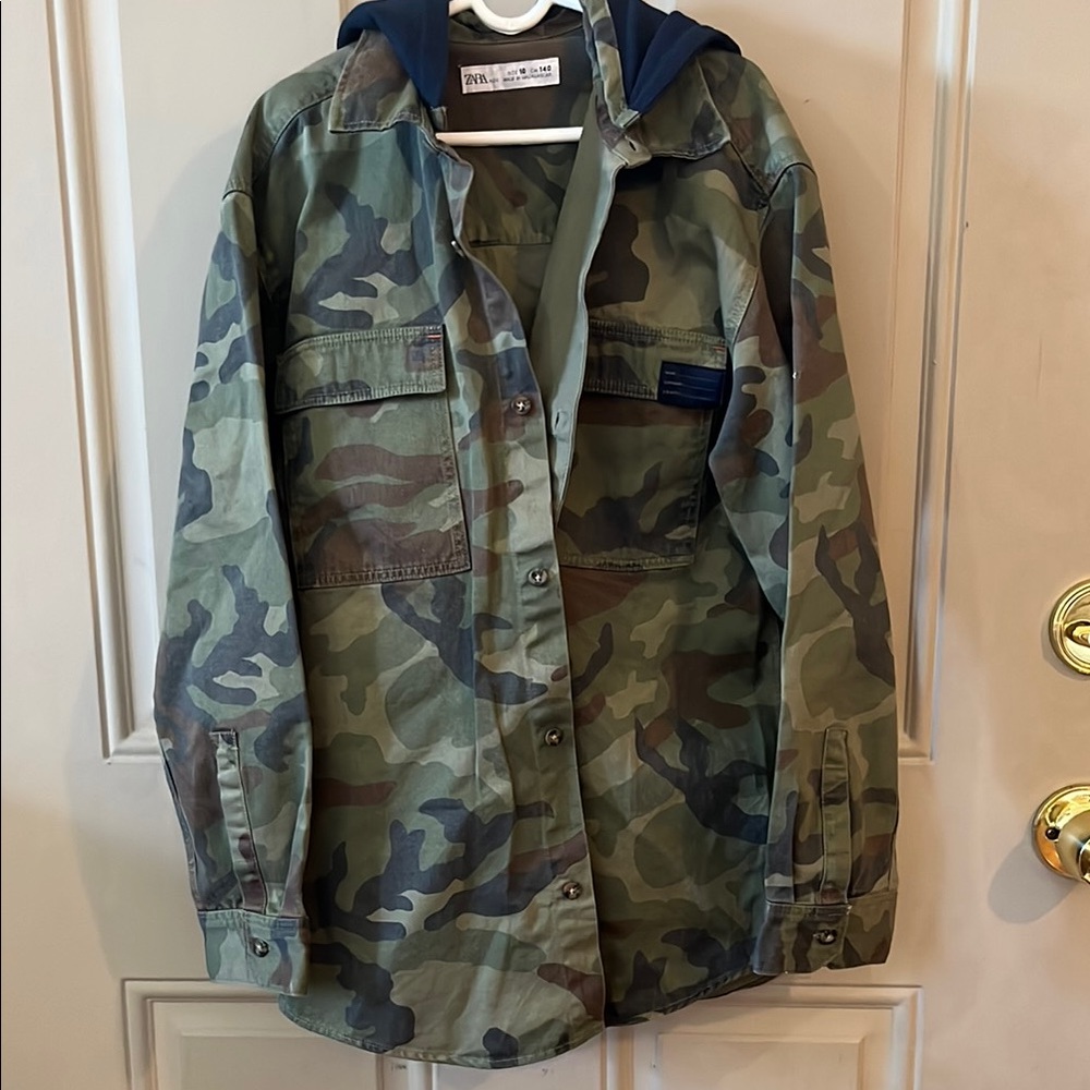 Zara 10 camo hoodie